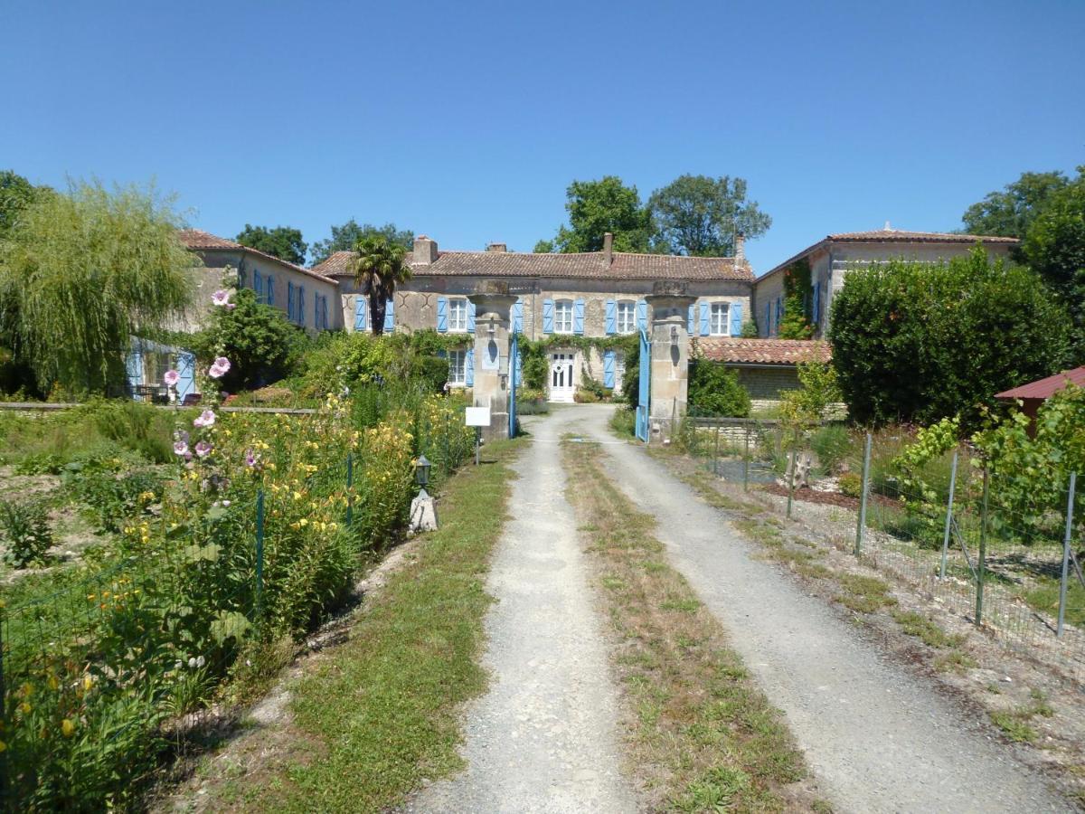 Bed and Breakfast Le Logis De Faugerit Frontenay-Rohan-Rohan Экстерьер фото